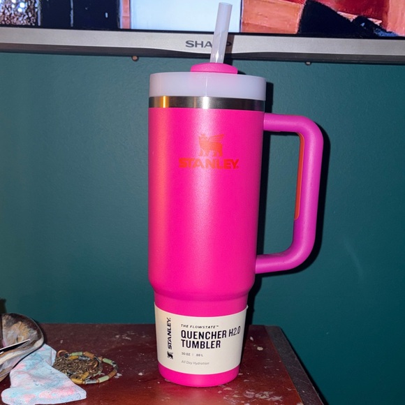 Stanley 30oz Flowstate Quencher 2.0 Tumbler - Picture 3 of 6
